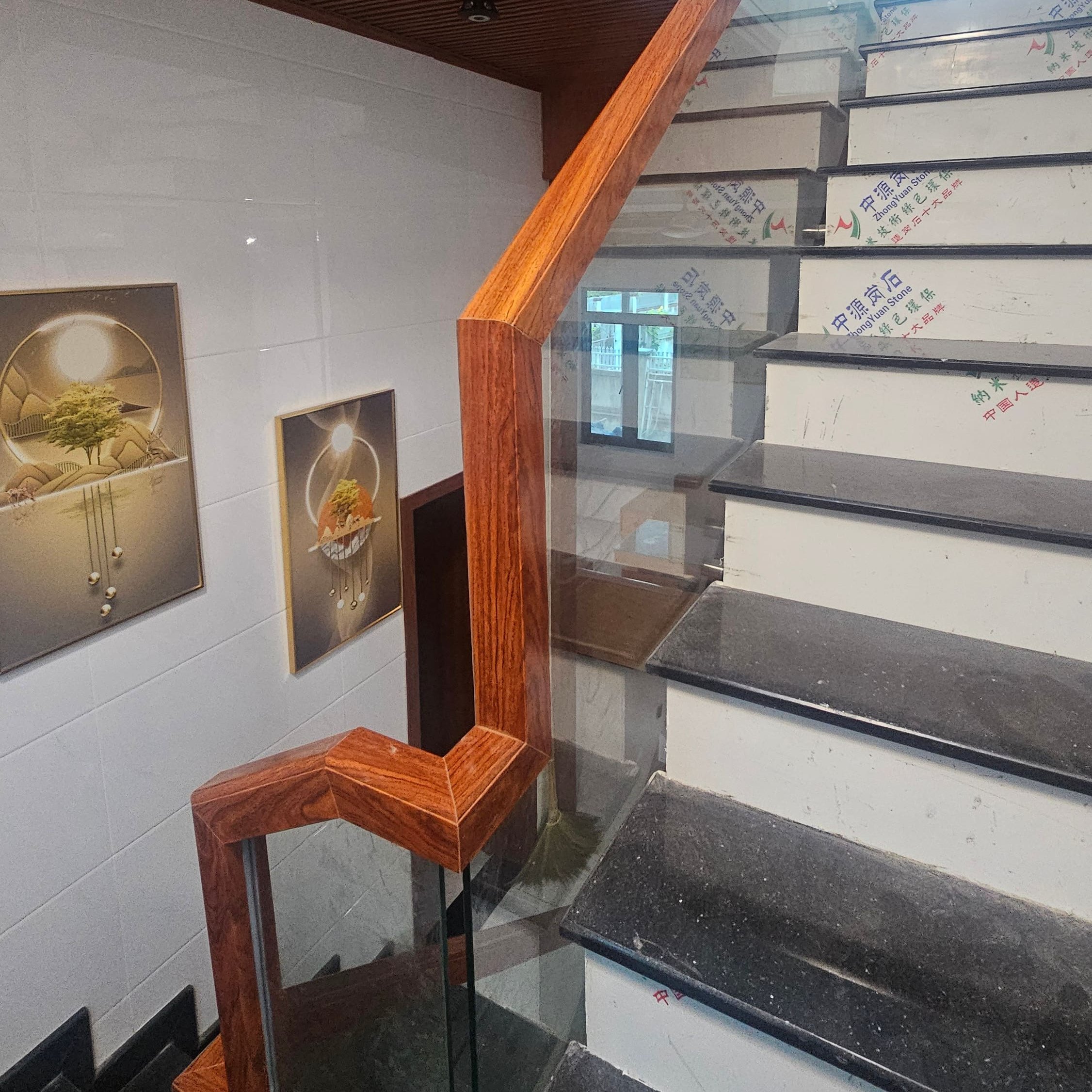 Vách kính mặt dựng Xingfa