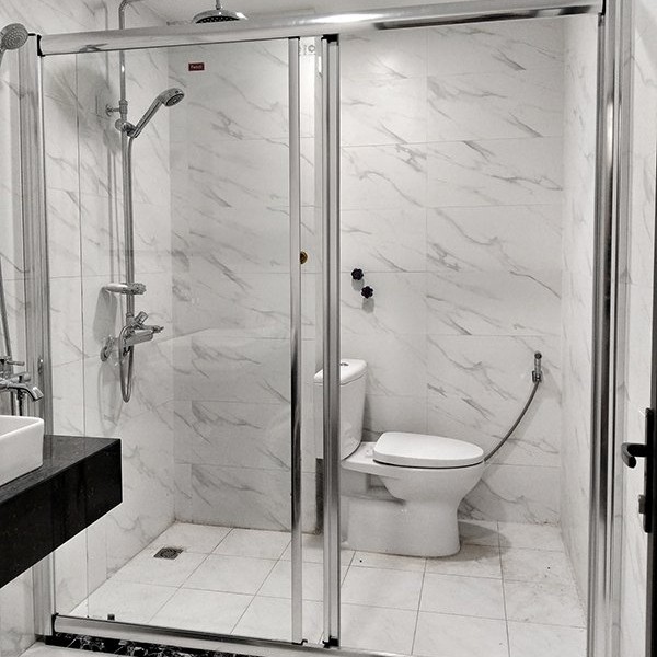 phòng tắm kính maxpro