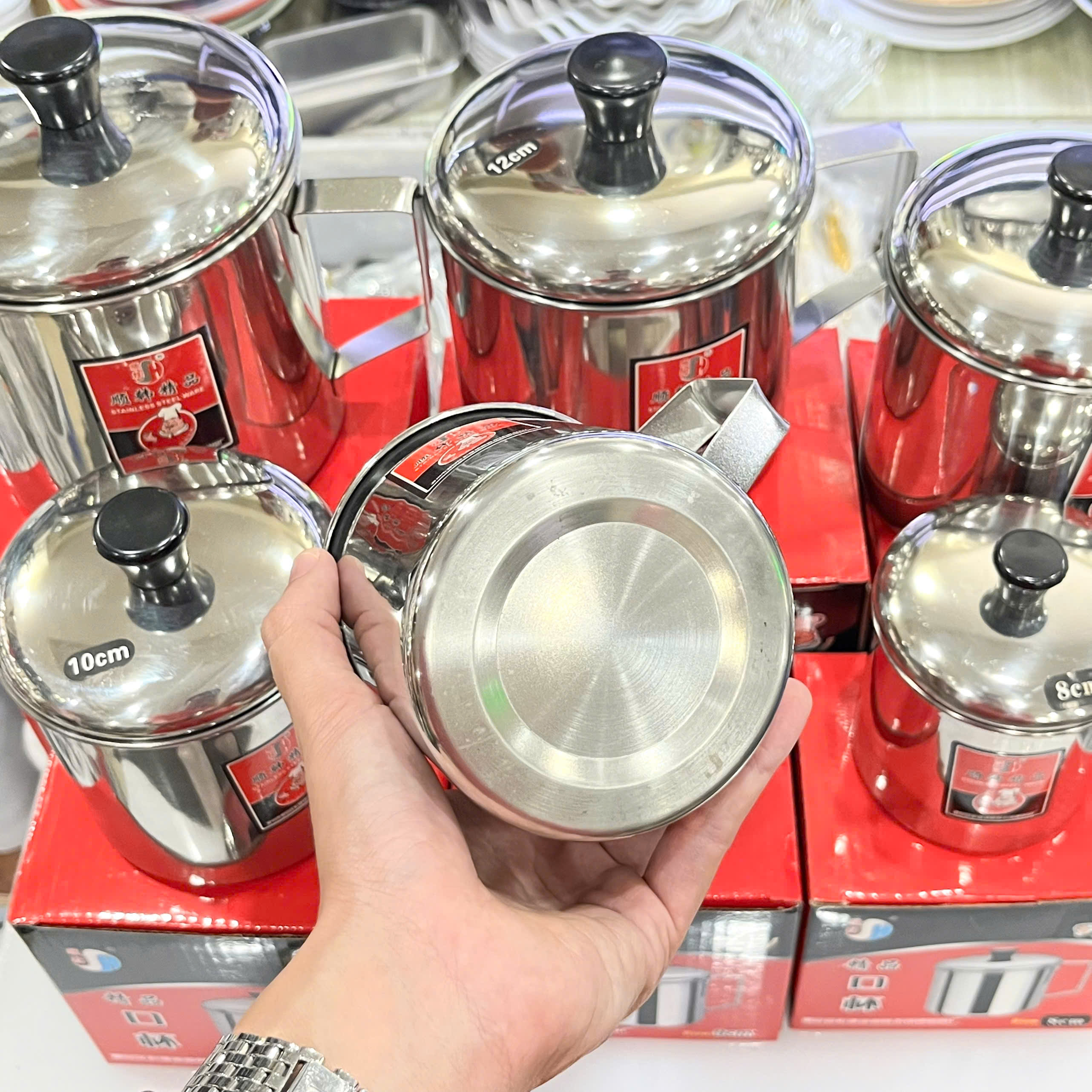 Ca Inox Có Nắp Hộp Đỏ Nhiều Size