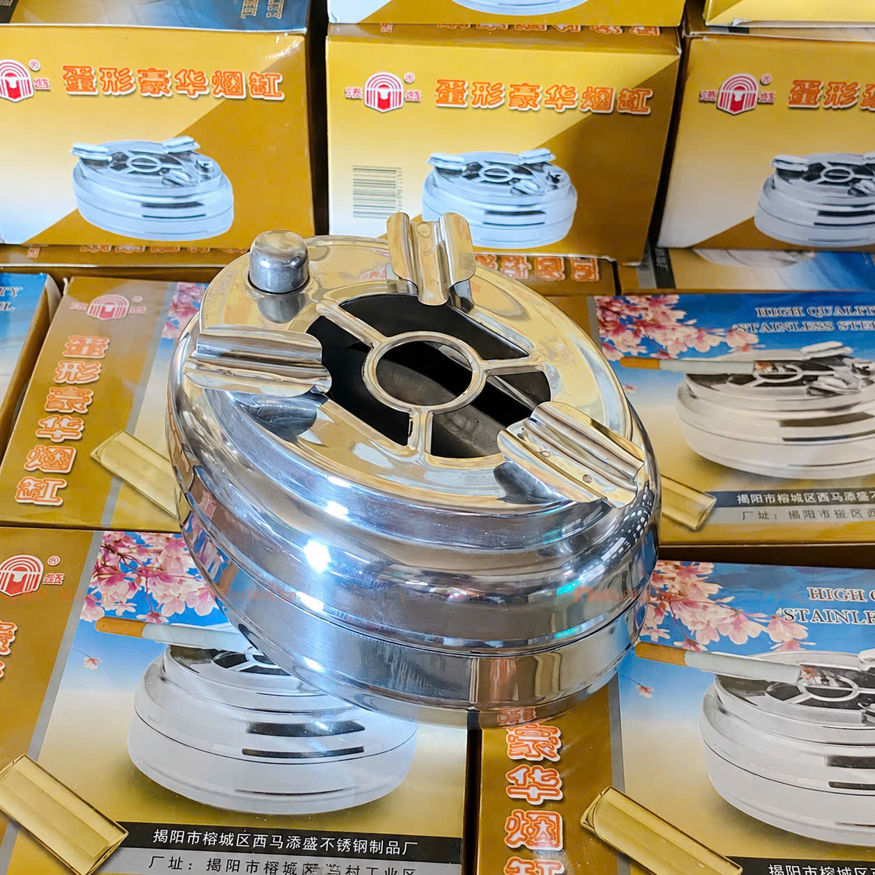 Gạt Tàn Bấm Inox Tiện Dụng