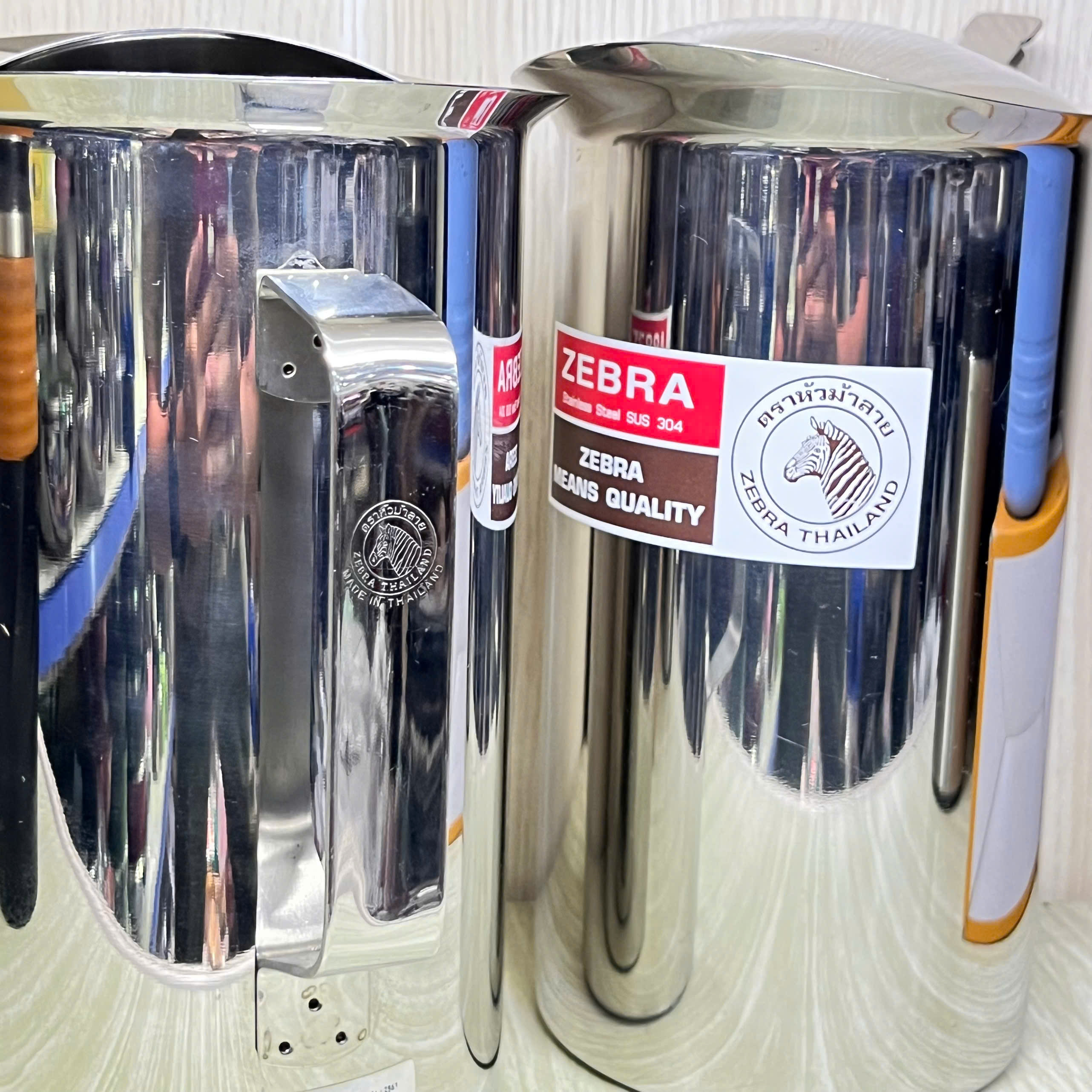 Ca Rót Nước Zebra Inox 304 1.9L Có Nắp - Không Nắp - Nhập Khẩu Thái Lan