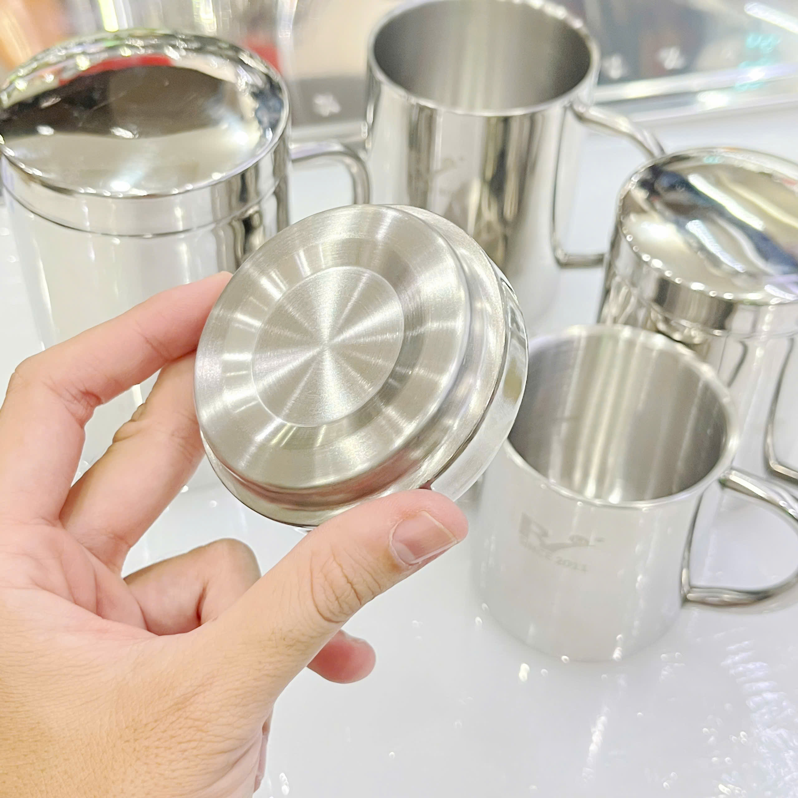 Ca Inox 304 2 Lớp Cách Nhiệt Có Nắp