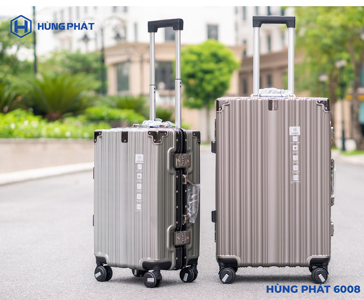 [Size 24] Vali khung nhôm HÙNG PHÁT 6008 Nhựa PC Khóa Sập Có Khay Để Cốc Móc Treo Tiện Lợi
