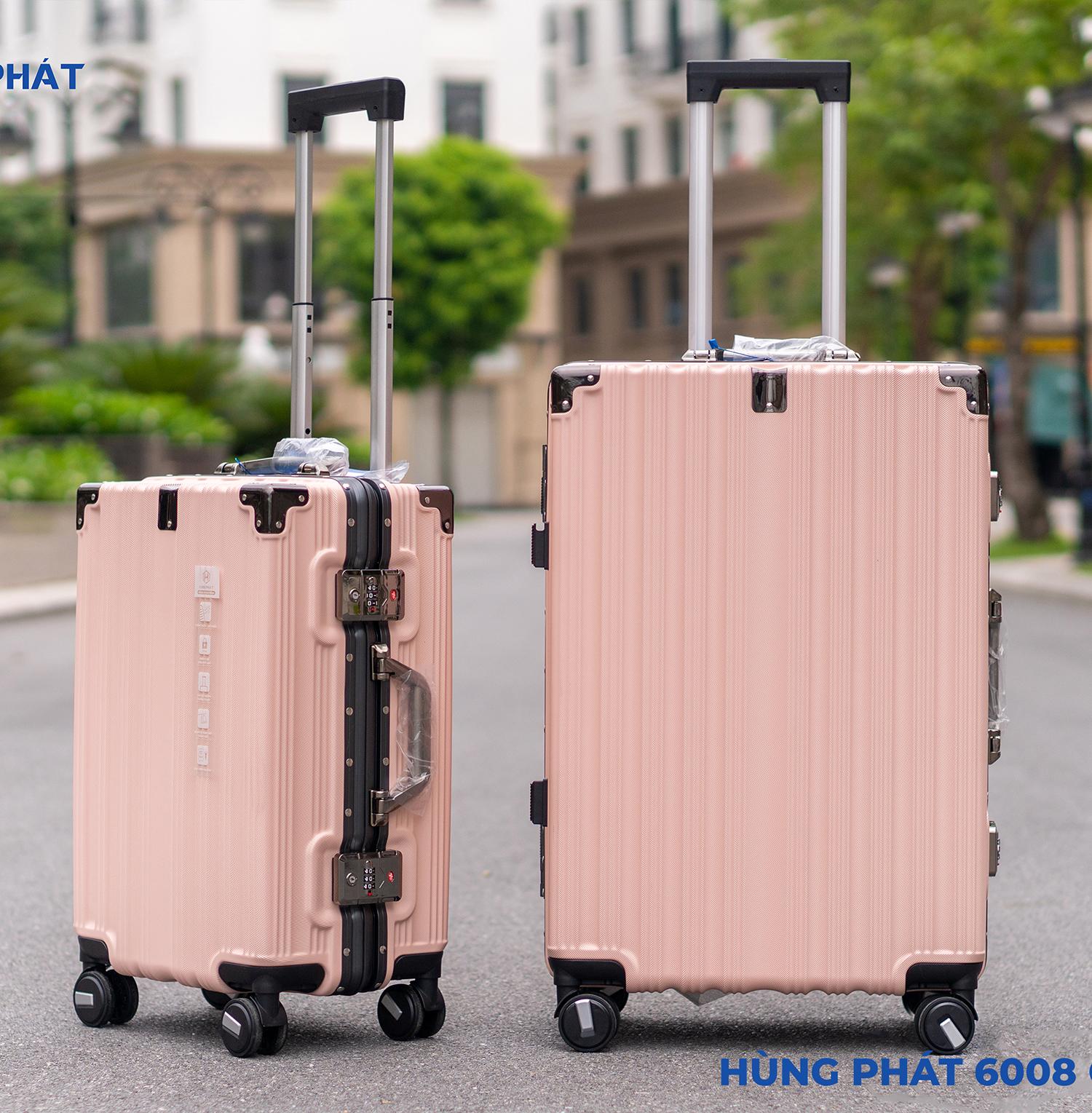 [Size28] Vali khung nhôm HÙNG PHÁT 6008 Nhựa PC Khóa Sập Có Khay Để Cốc Móc Treo Tiện Lợi