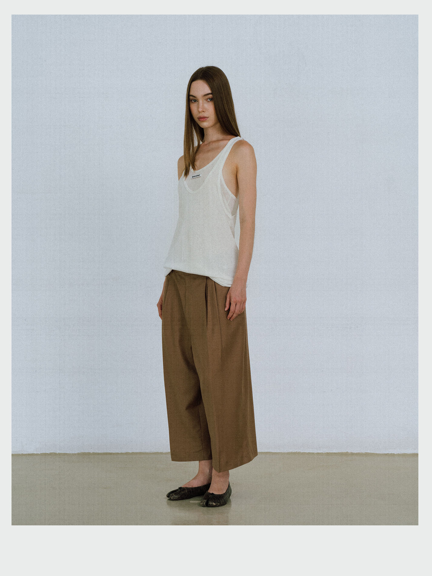 Wool-Wide Cropped Trousers
