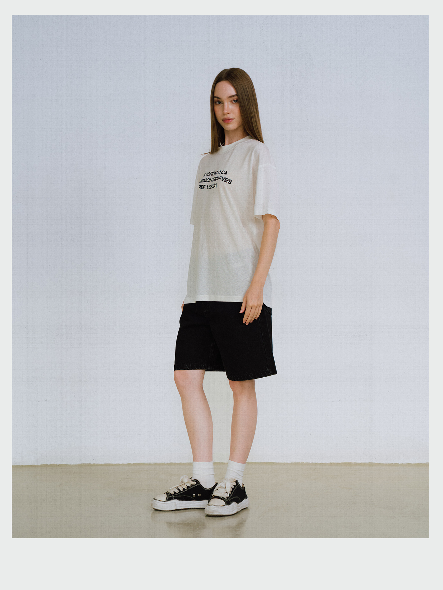 Black Knee-Length Wide Denim Shorts