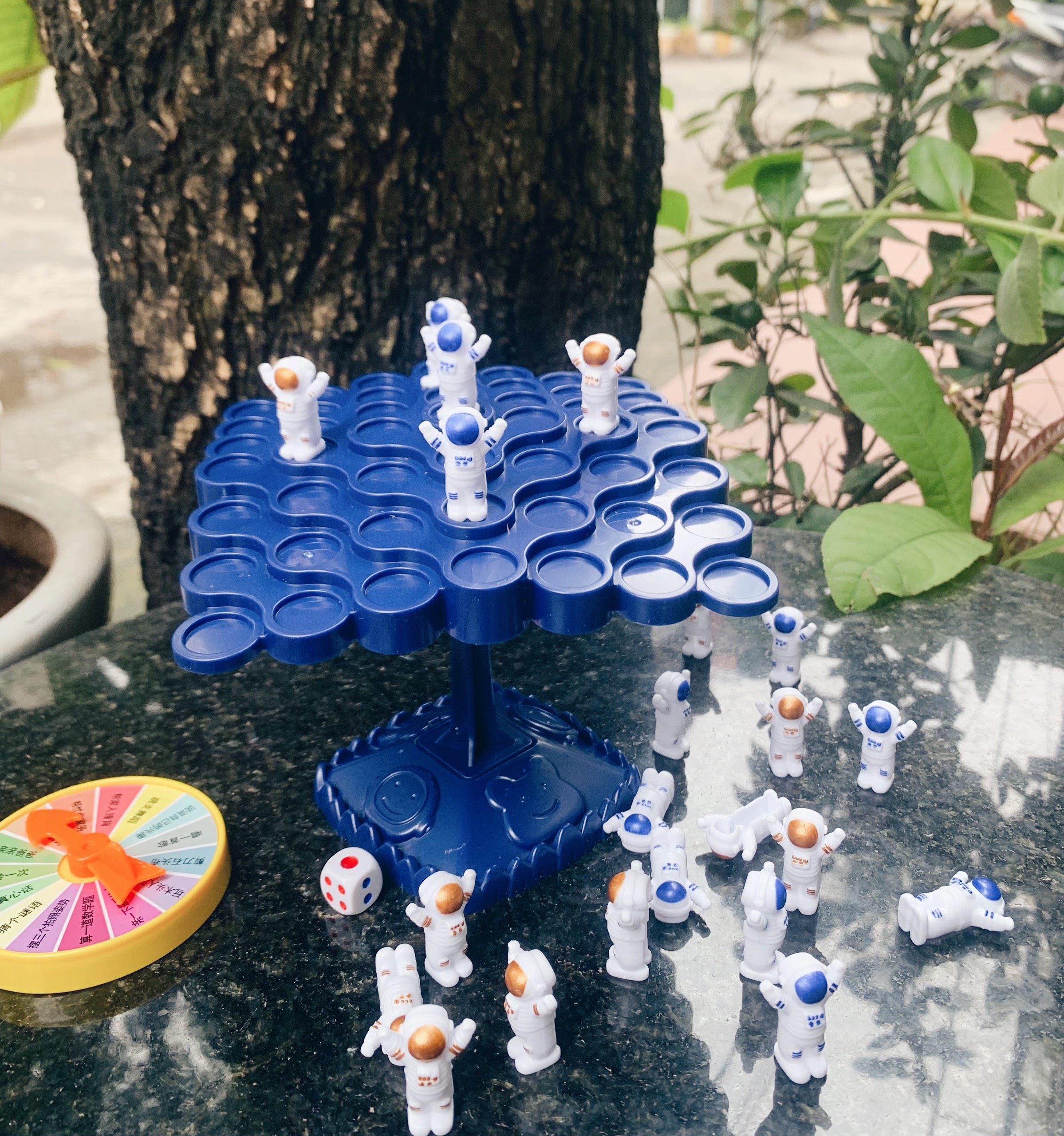 Bộ đồ chơi board game kuromi cân bằng, phi hành gia cân bằng 48 -50 con, trò chơi 50 ếch cân bằng vui nhộn cho bé