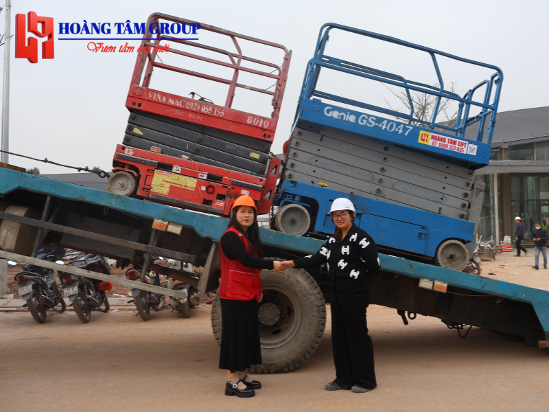 HOÀNG TÂM GROUP - ĐƠN VỊ CHO THUÊ XE NÂNG NGƯỜI ĐẦU TIÊN TẠI DỰ ÁN ALUVIA (VĂN GIANG - HƯNG YÊN)