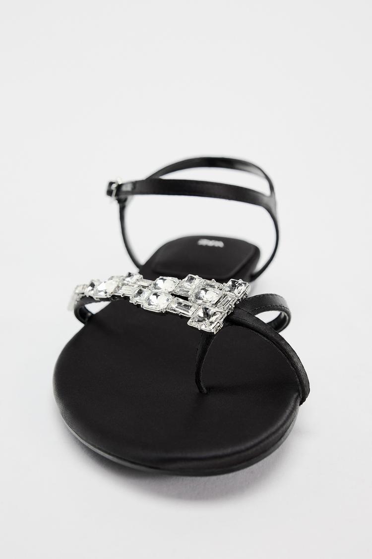 BEZAKLI YASSI SANDAL
