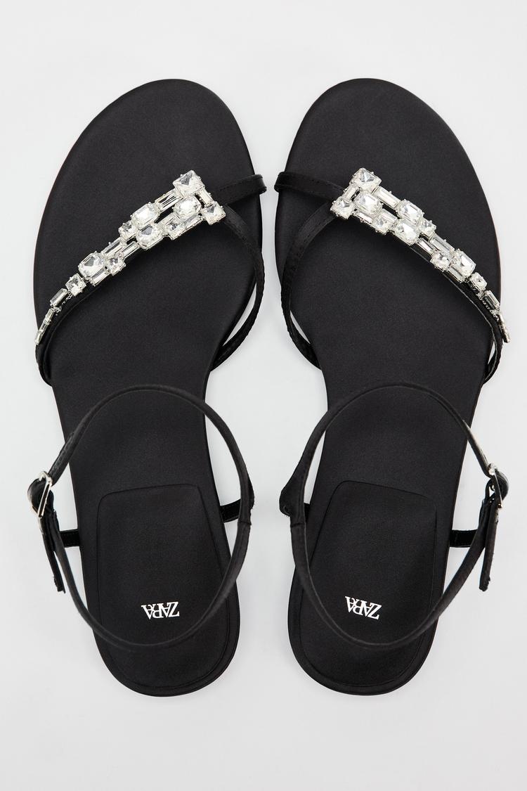 BEZAKLI YASSI SANDAL