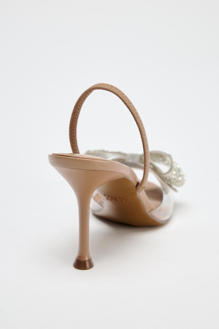 SANDALS WITH OVERSIZED SHINY BOW