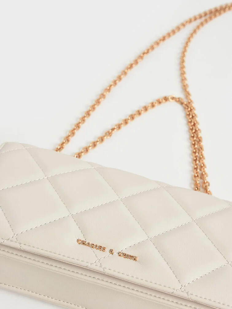 Handle Quilted Long Wallet