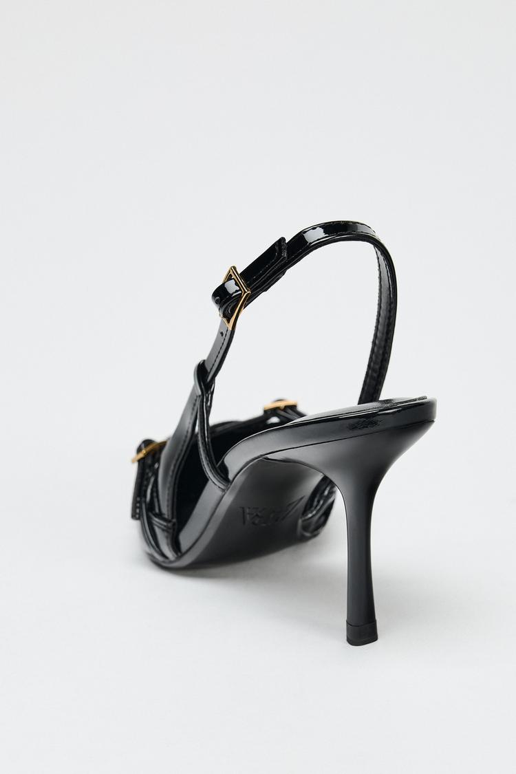 BUCKLE STRAP HEELS