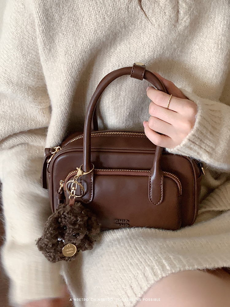 South Wind Chio2nd Travel Around London Pillow Bag