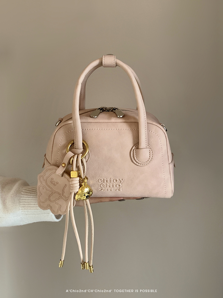 Túi xách South Wind Chio2nd Bread Puppy Jumping Clear Sky Pillow Bag