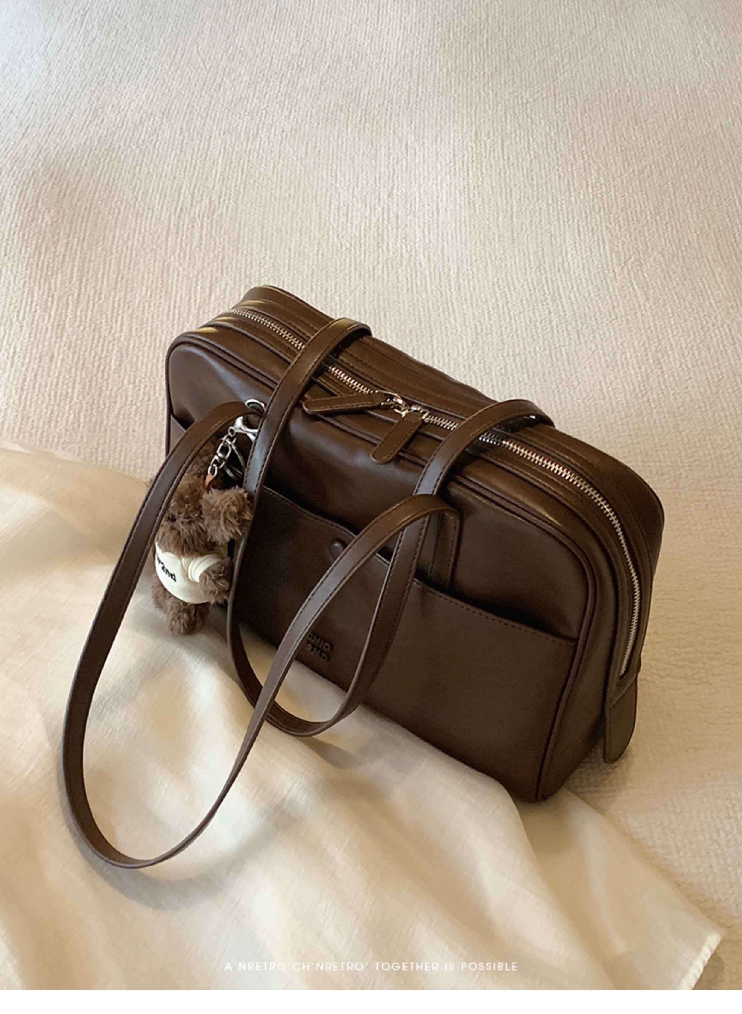Túi xách South Wind Chio2nd Bach Platform Pillow Bag