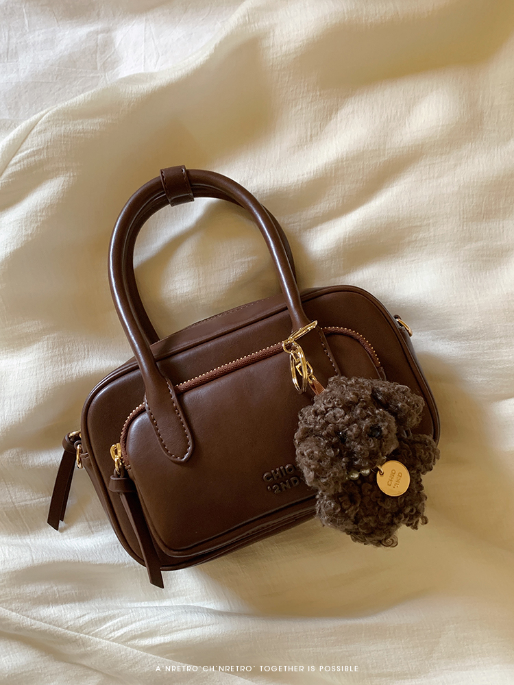 South Wind Chio2nd Travel Around London Pillow Bag