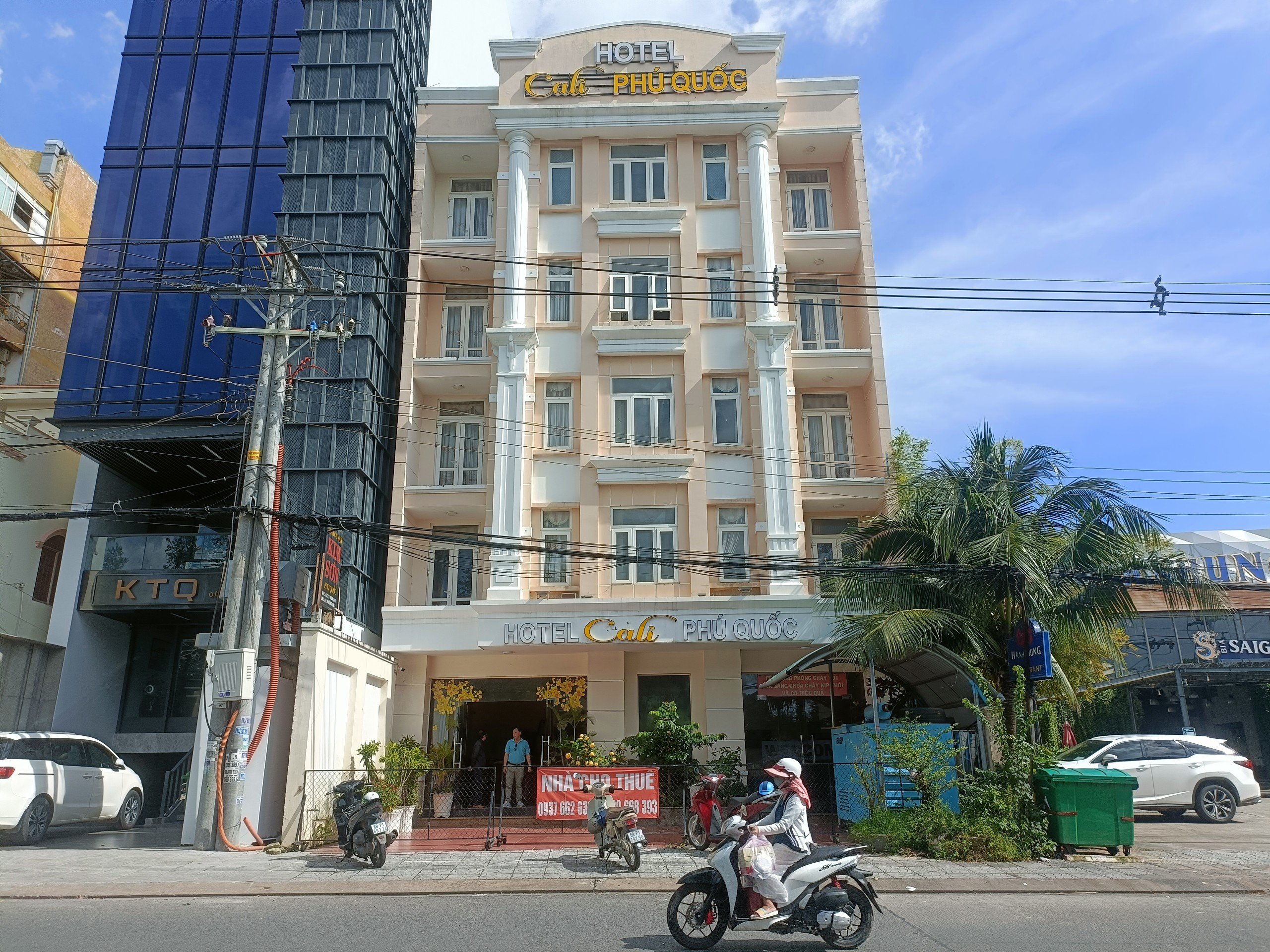 PHƯƠNG ĐÔNG - SẢN XUẤT LẮP ĐẶT BIỂN HIỆU HOTEL CAFE PHÚ QUỐC