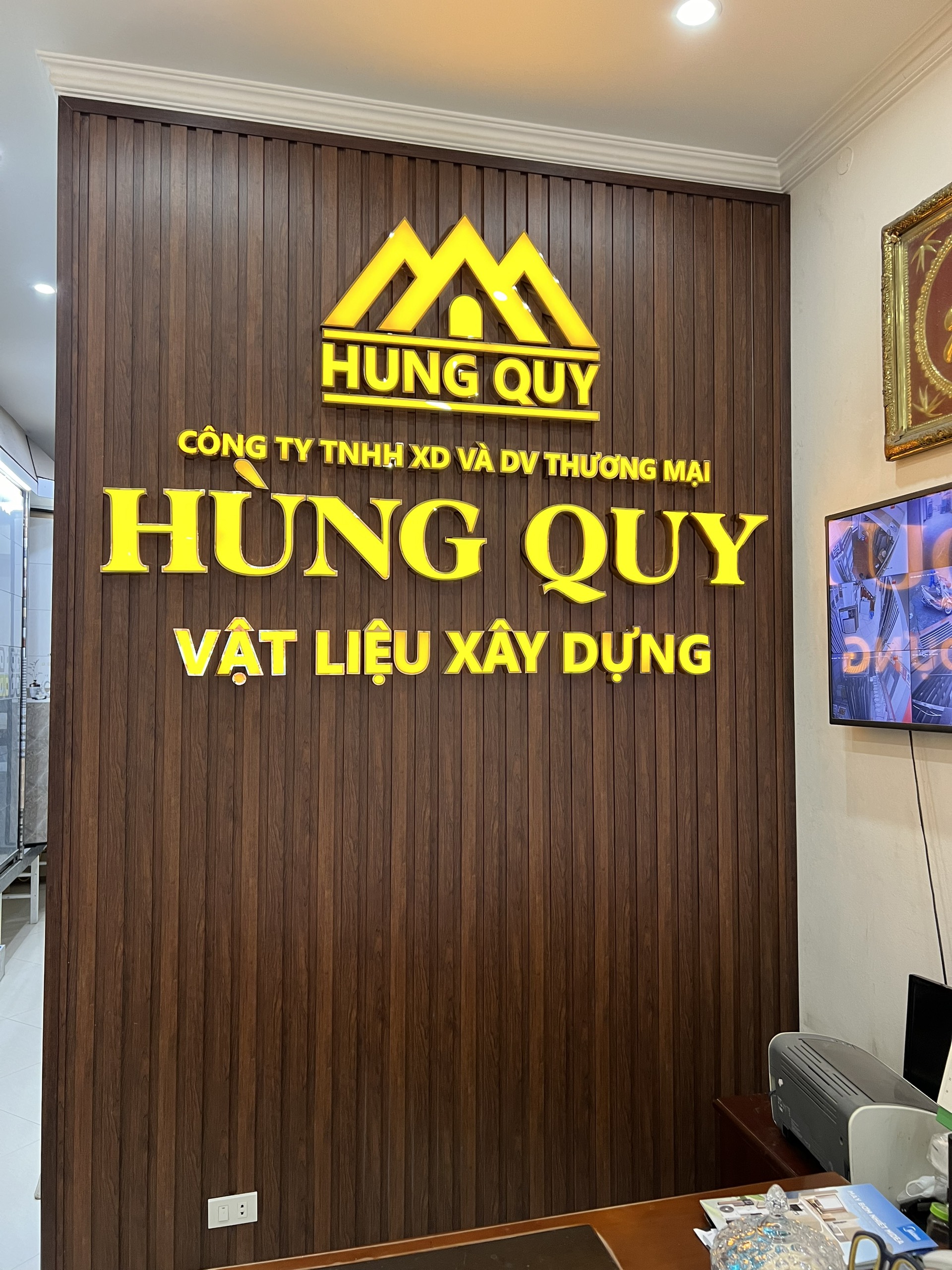 LẮP ĐẶT BIỂN BẢNG CÔNG TY HÙNG QUY