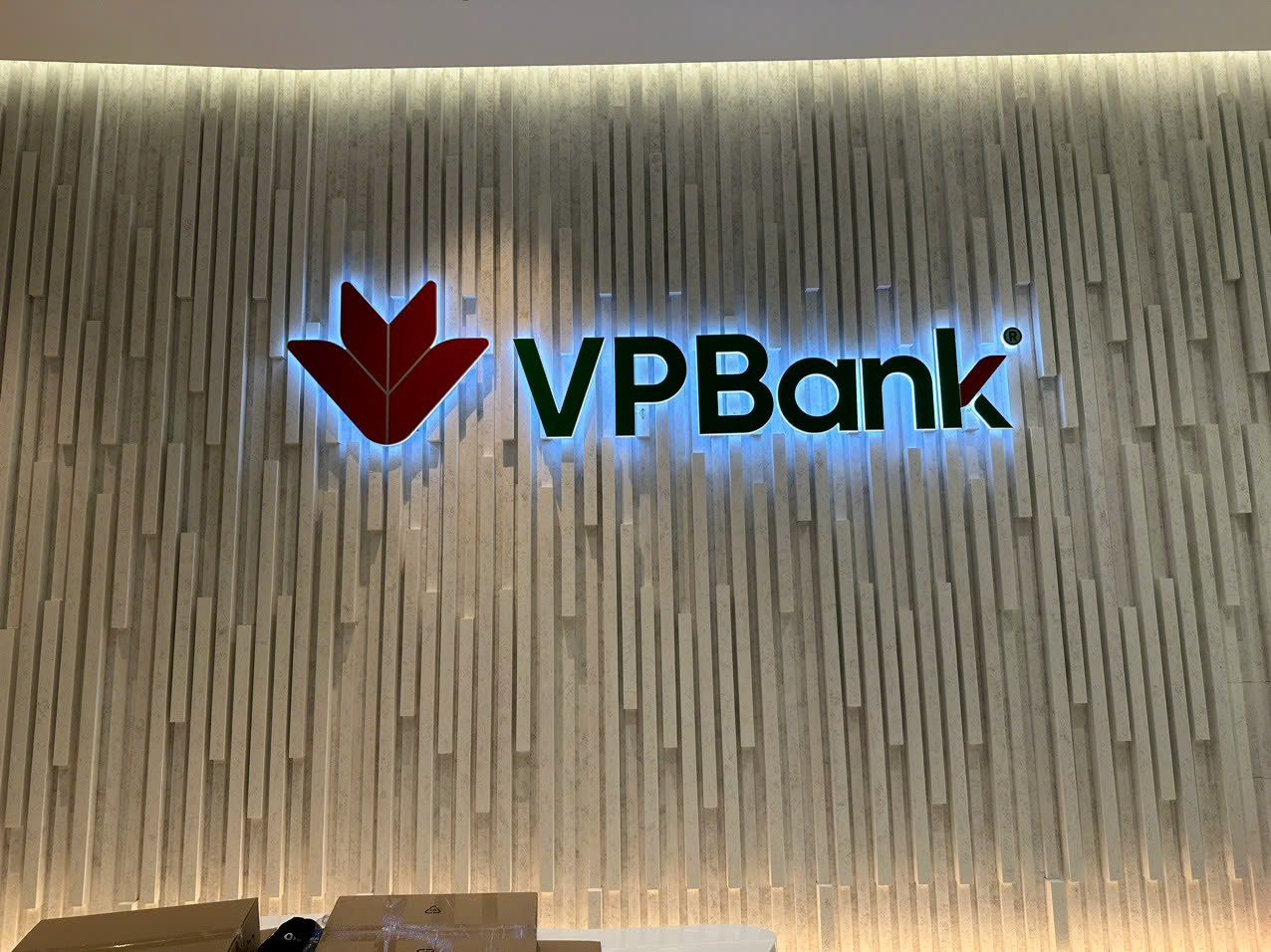 SẢN XUẤT LẮP ĐẶT BIỂN BẢNG VPBANK HO