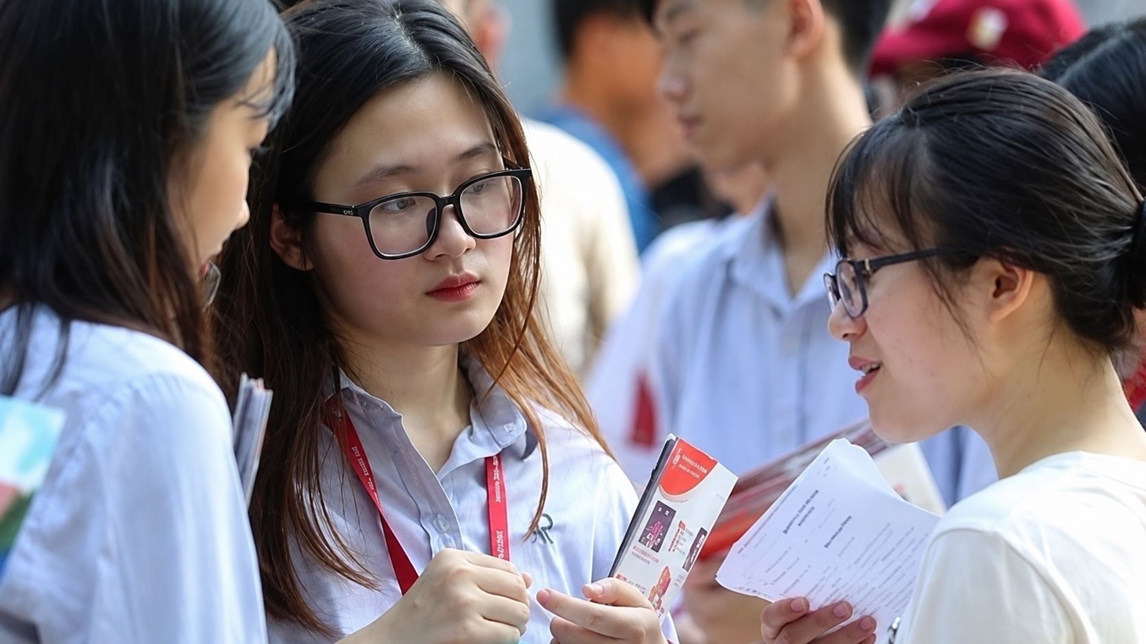 Khám Mắt Học Đường Rạch Giá: Vì Đôi Mắt Sáng Của Con Em