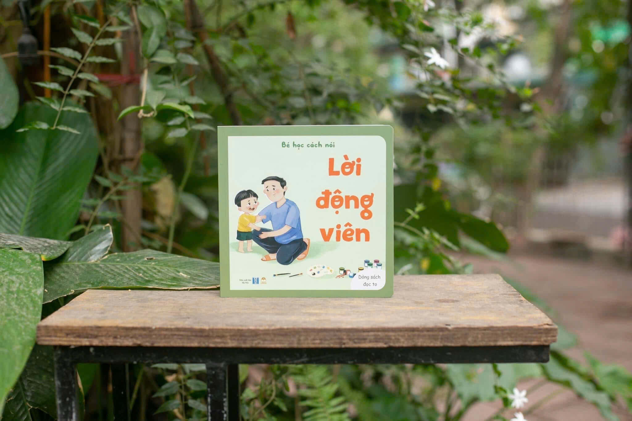Sách thiếu nhi - Bé học cách nói (2 phần) - Cùng con hoàn thiện kĩ năng giao tiếp  -Lionbooks
