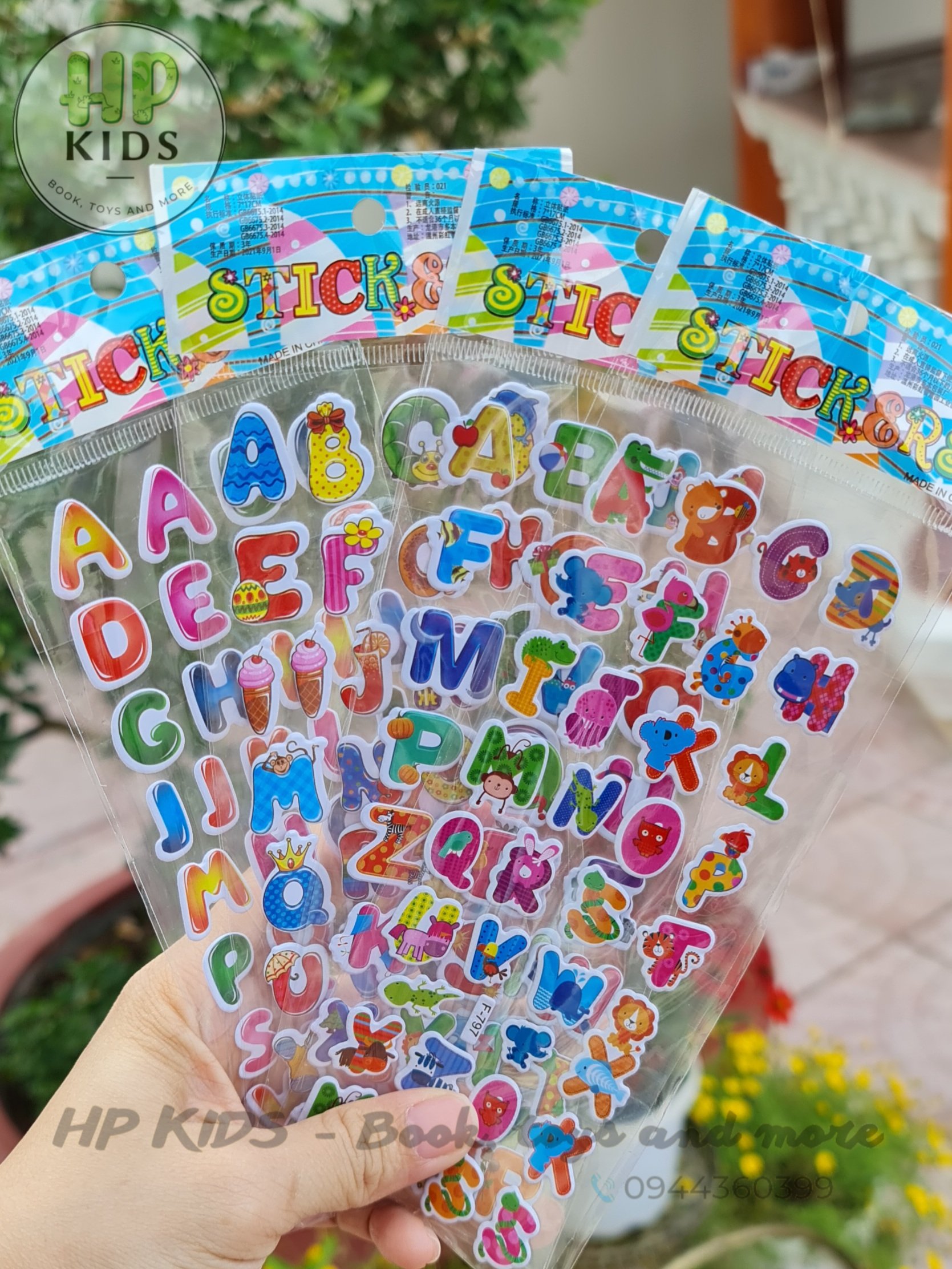 3 Hình dán ticker được chọn mẫu. đội chó cứu hộ, đội bay siêu đẳng,