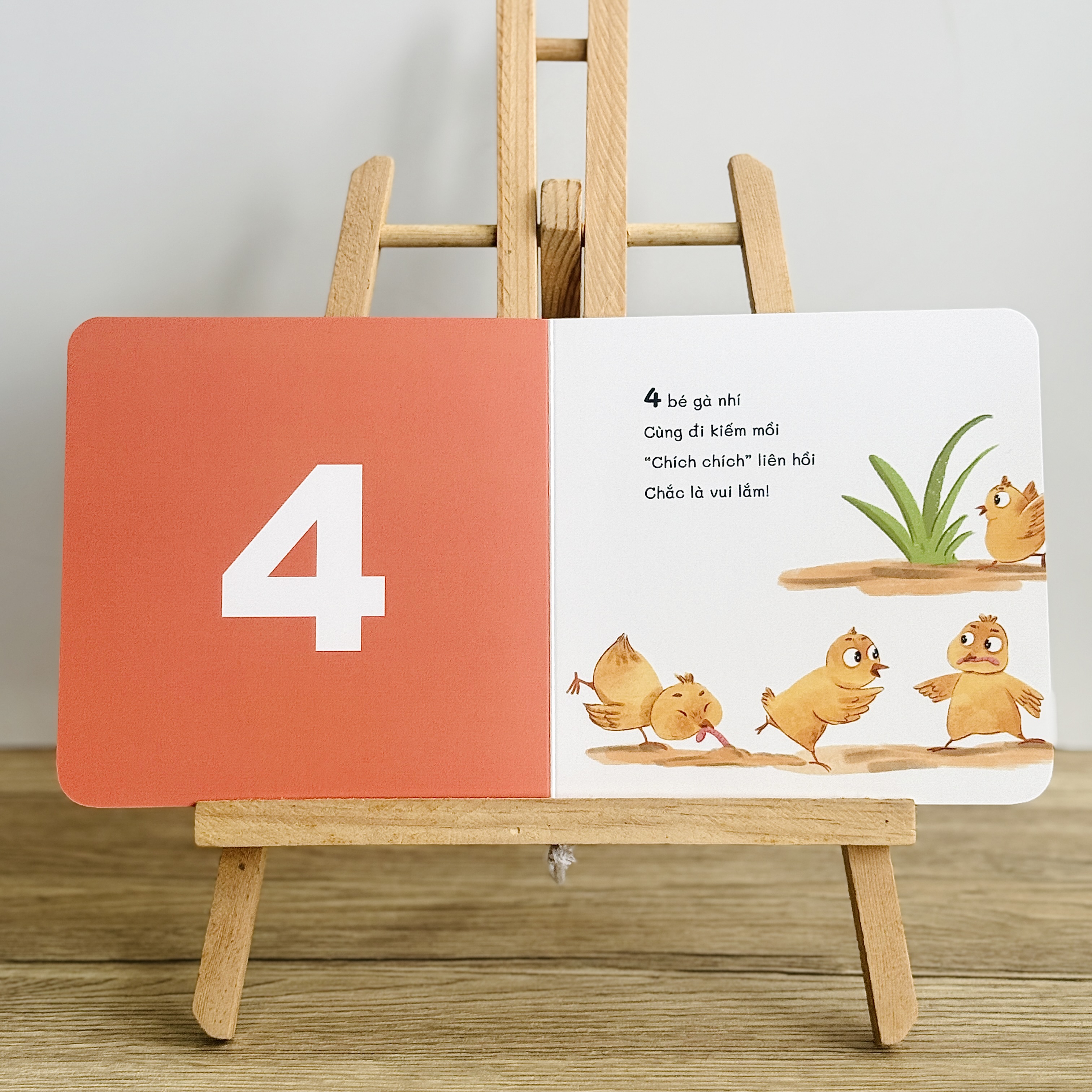 Sách - Bộ sách đầu tiên của bé 5 cuốn bồi cứng - Sách thơ cho bé sơ sinh, 0-6 tháng, 1 tuổi, em bé tập nói phát triển vốn từ  - Lionbooks