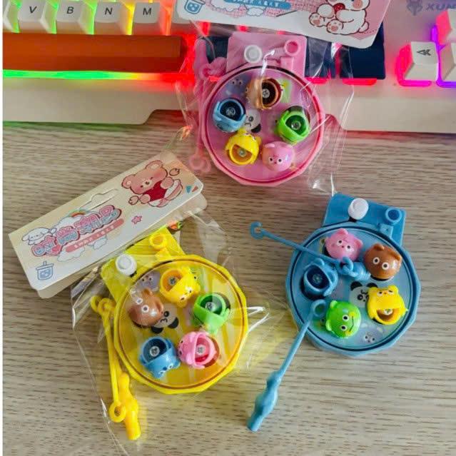 Đồ chơi làm quà tặng siêu dễ thương cho bé két sắt mini, câu cá mini, gắp thú mini giúp bé rèn luyện thói quen tốt cho bé