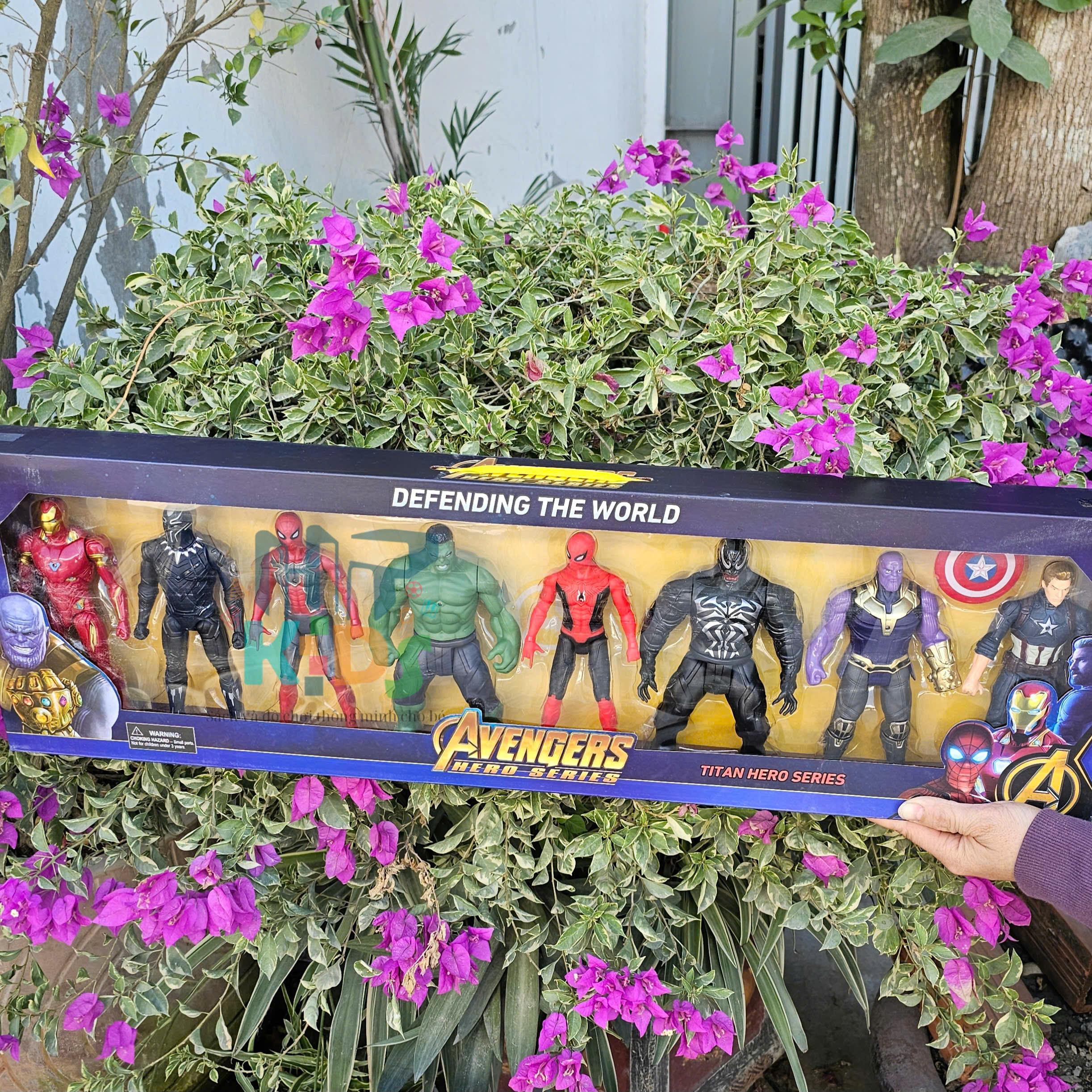 Hộp đồ chơi siêu anh hùng người nhện, người dơi Badman, Người khổng lồ xanh và siêu nhân kèm đèn, vũ khí cho bé