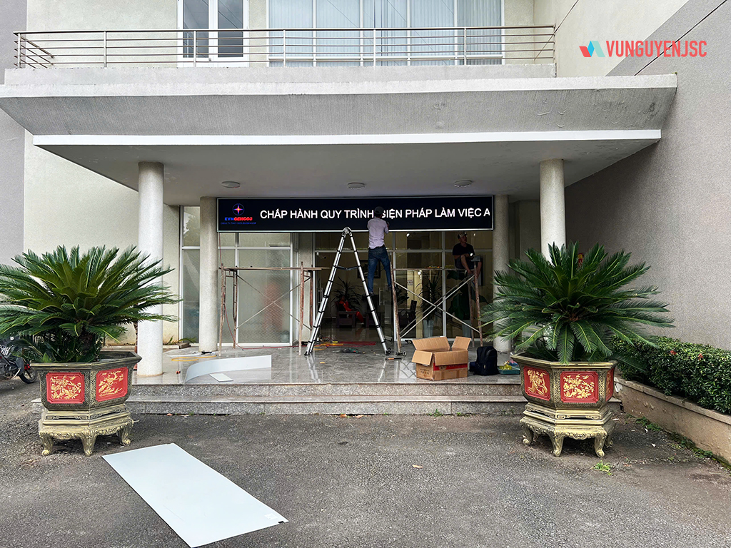 Cung cấp màn hình LED cho Thủy điện SrePok 3
