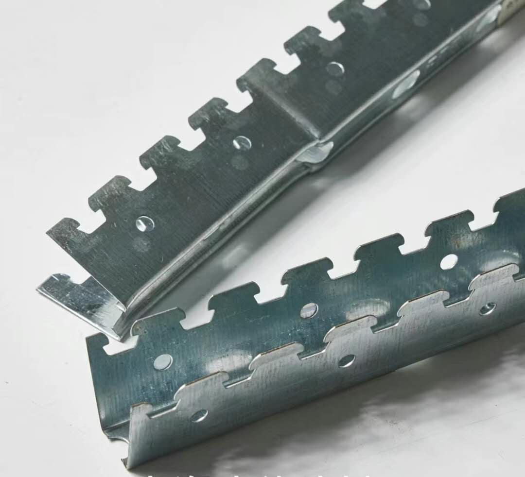 Khung trần chìm hệ xương cá 38*1.0*3000mm