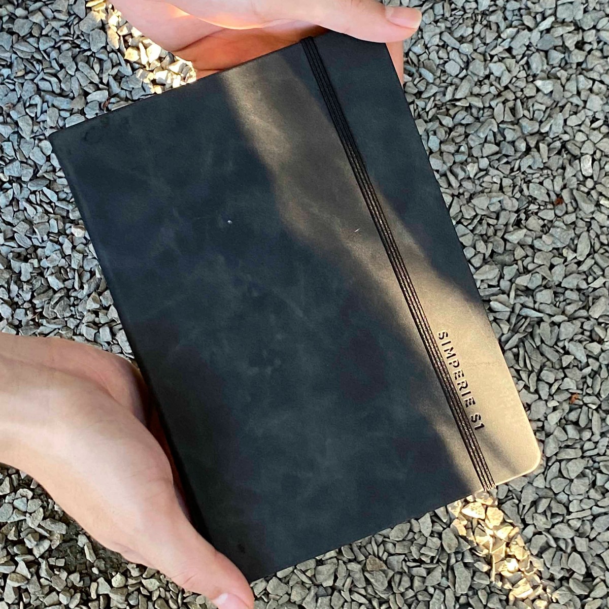 SIMPERIE S1 - Saturn- Dot