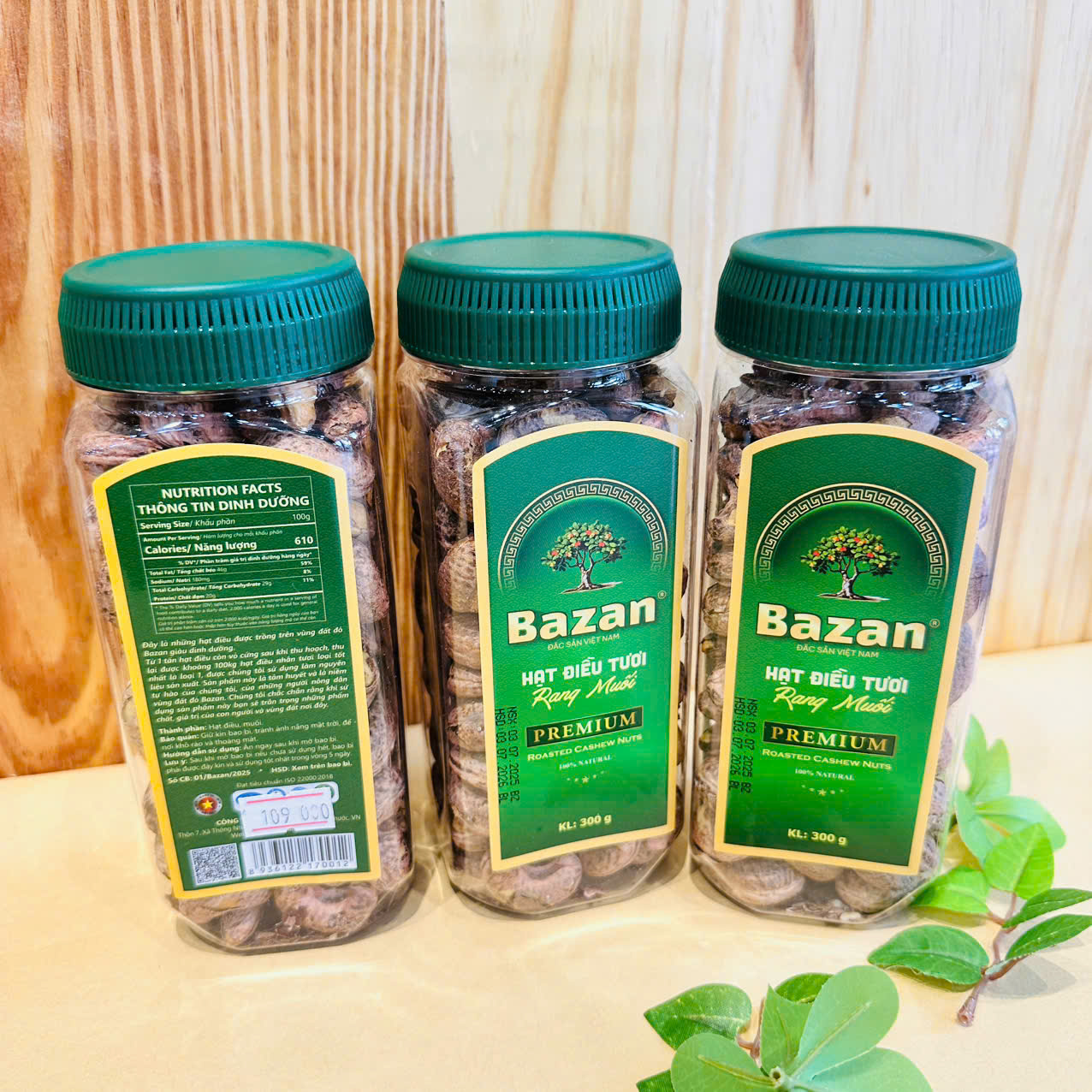 Hạt điều hộp đứng 300gr