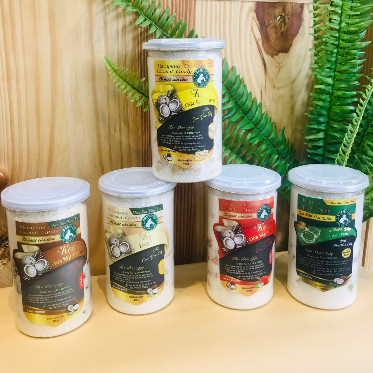 Kẹo dừa Sáp hoa tuyết vị gấc 400g - cocofarm