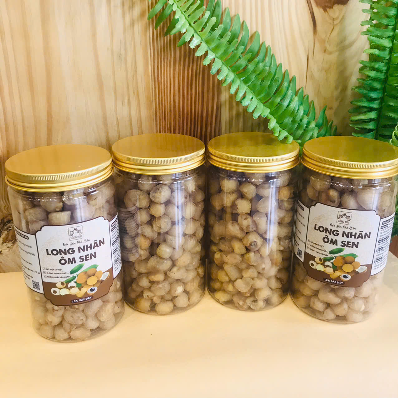 Long nhãn ôm sen 500gr - Tòng mai