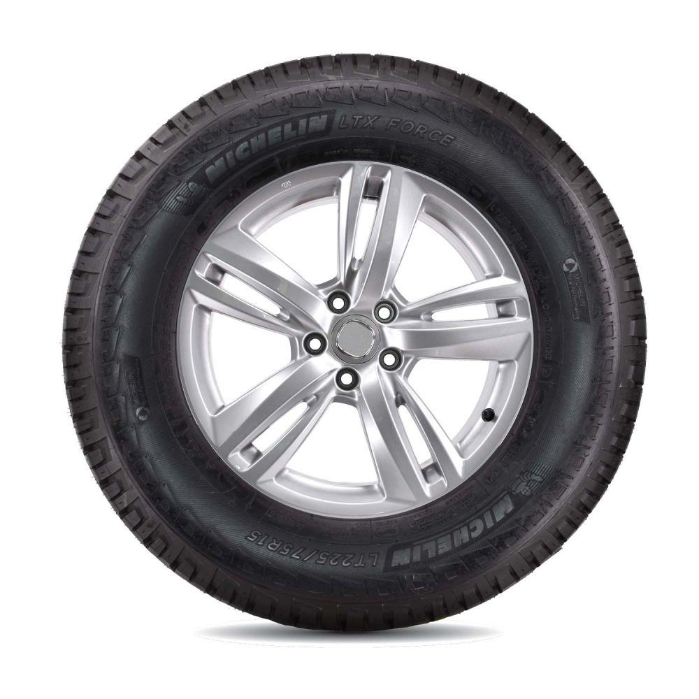 Lốp Michelin 235/65R17 LTX Force
