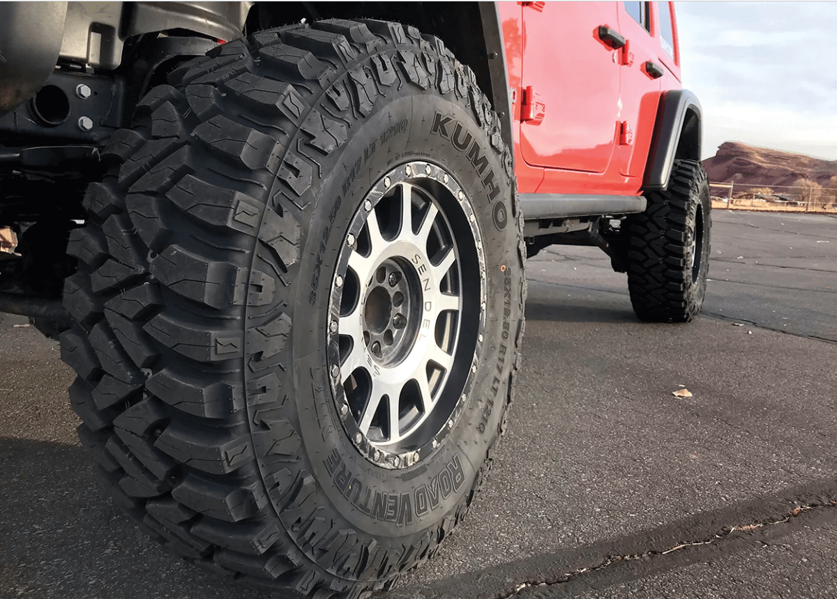 Lốp Kumho 265/75R16 Road Venture MT71 10PR