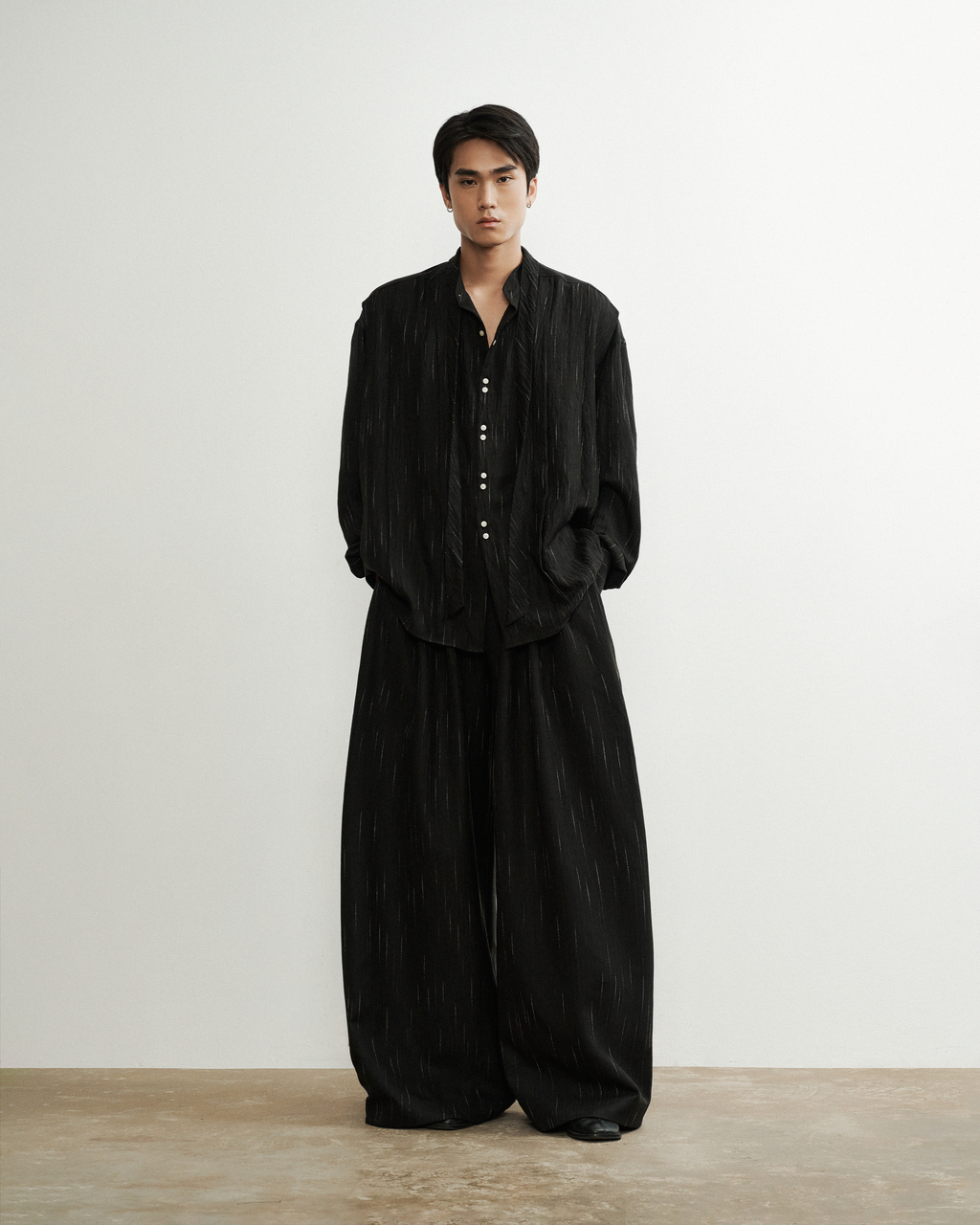 Raindrop Pants Black