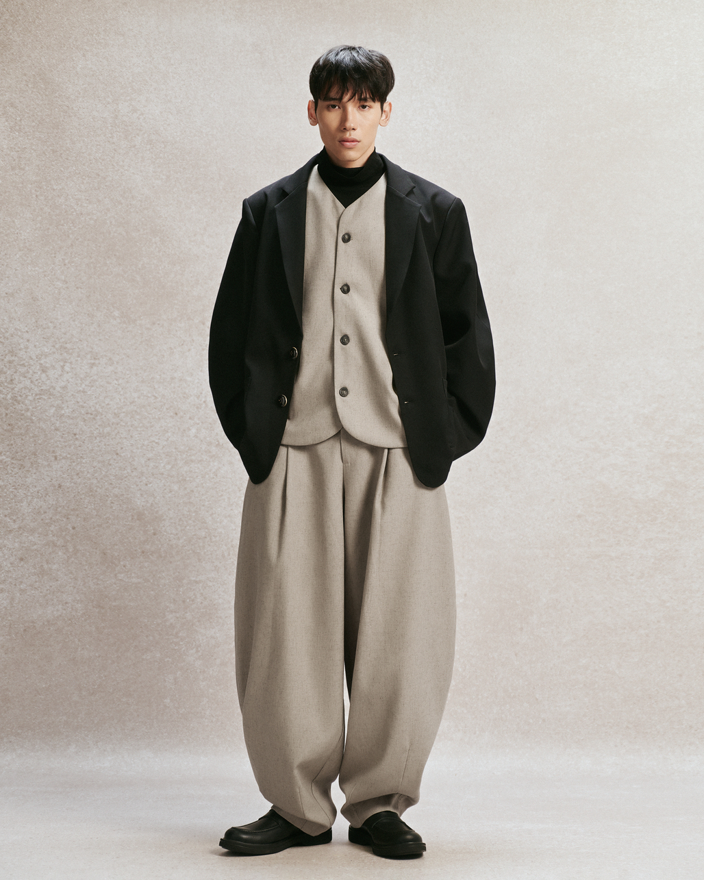 Amphora Blazer Black