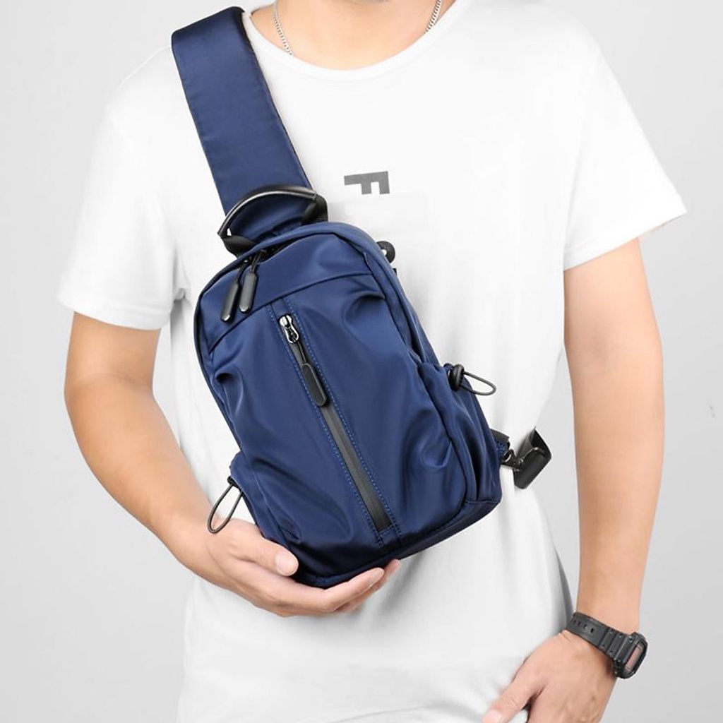 Túi Đeo Chéo Nam Chống Nước Thể Thao Có Cổng Sạc USB