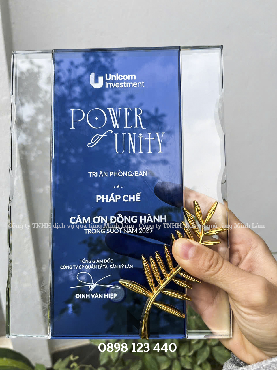 Cúp Pha Lê Cao Cấp Kích Thước A5 (15x20cm) - Có hộp đựng PL18