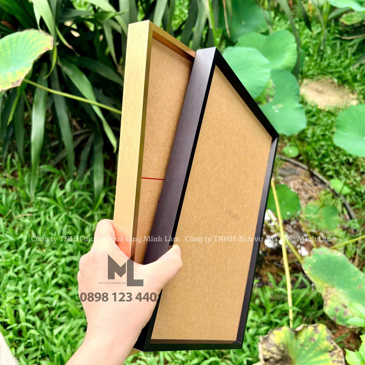 Khung vinh danh chất liệu kim loại nhiều màu sắc