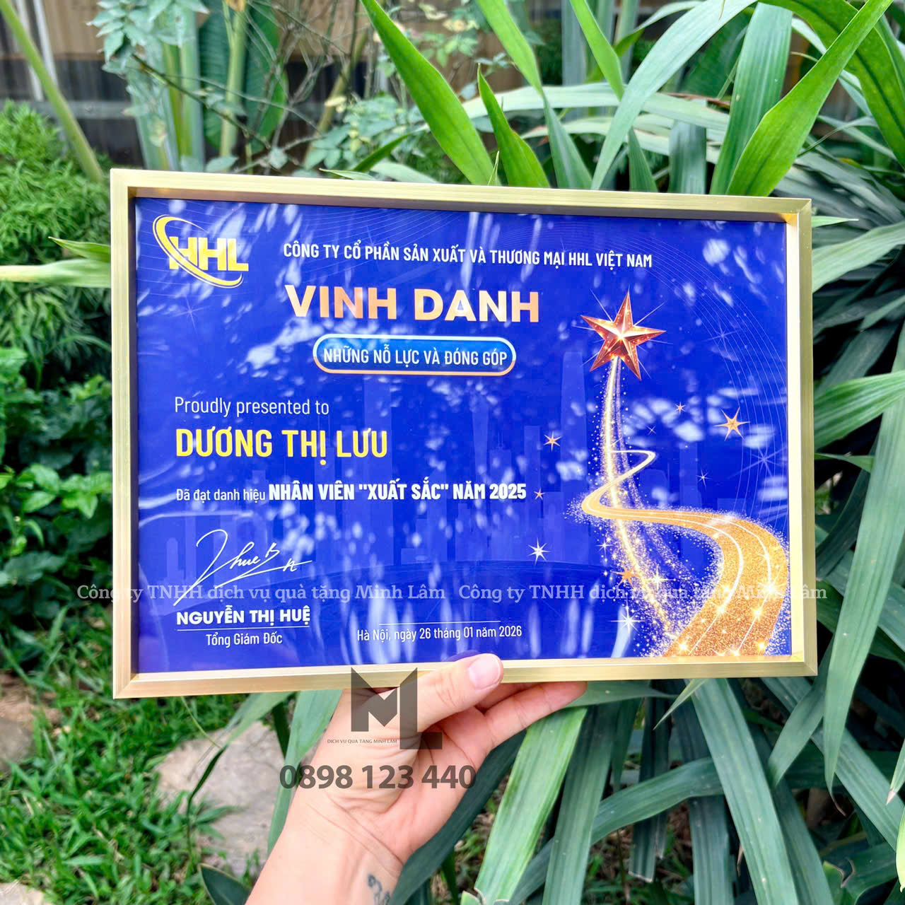 Khung vinh danh chất liệu kim loại nhiều màu sắc