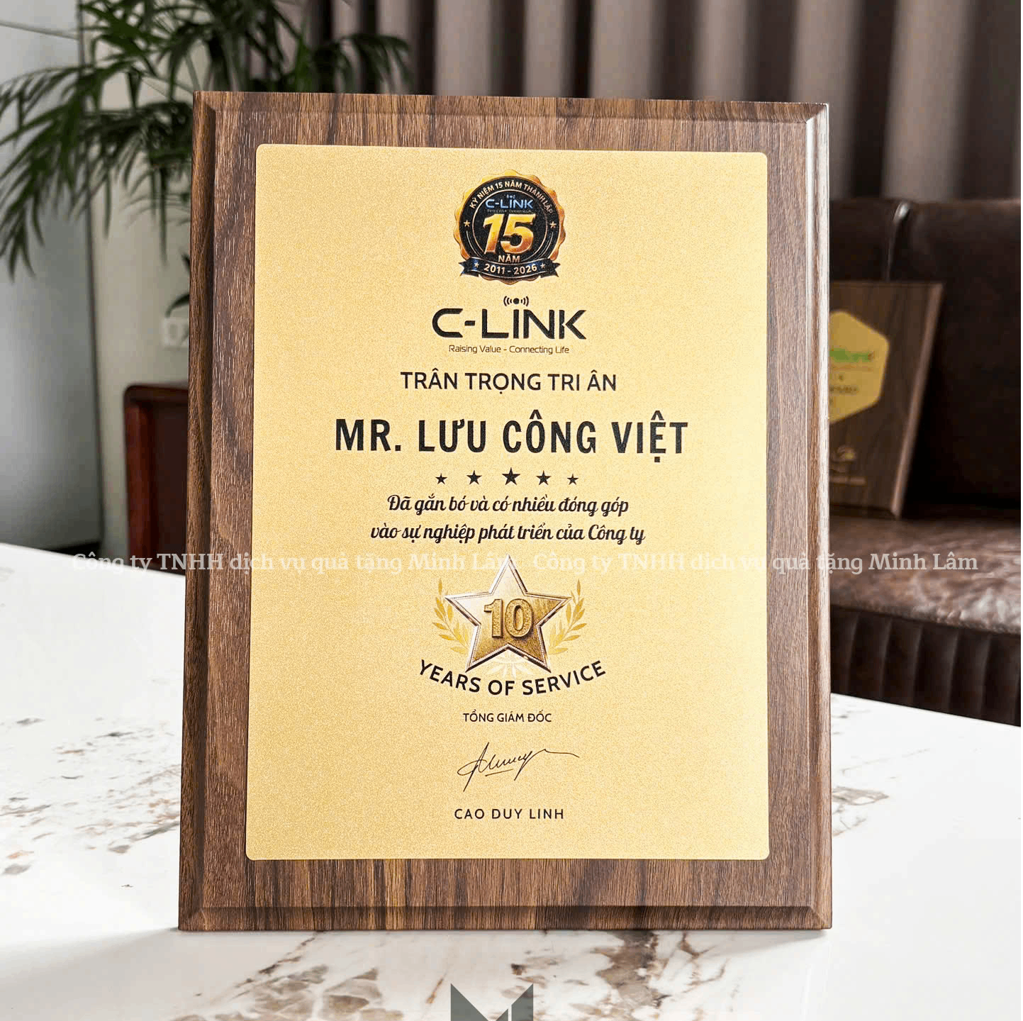 Bảng Vinh Danh Chất Liệu Gỗ, Hộp Đựng Màu Đỏ, Sang Trọng - Đẳng Cấp ML06