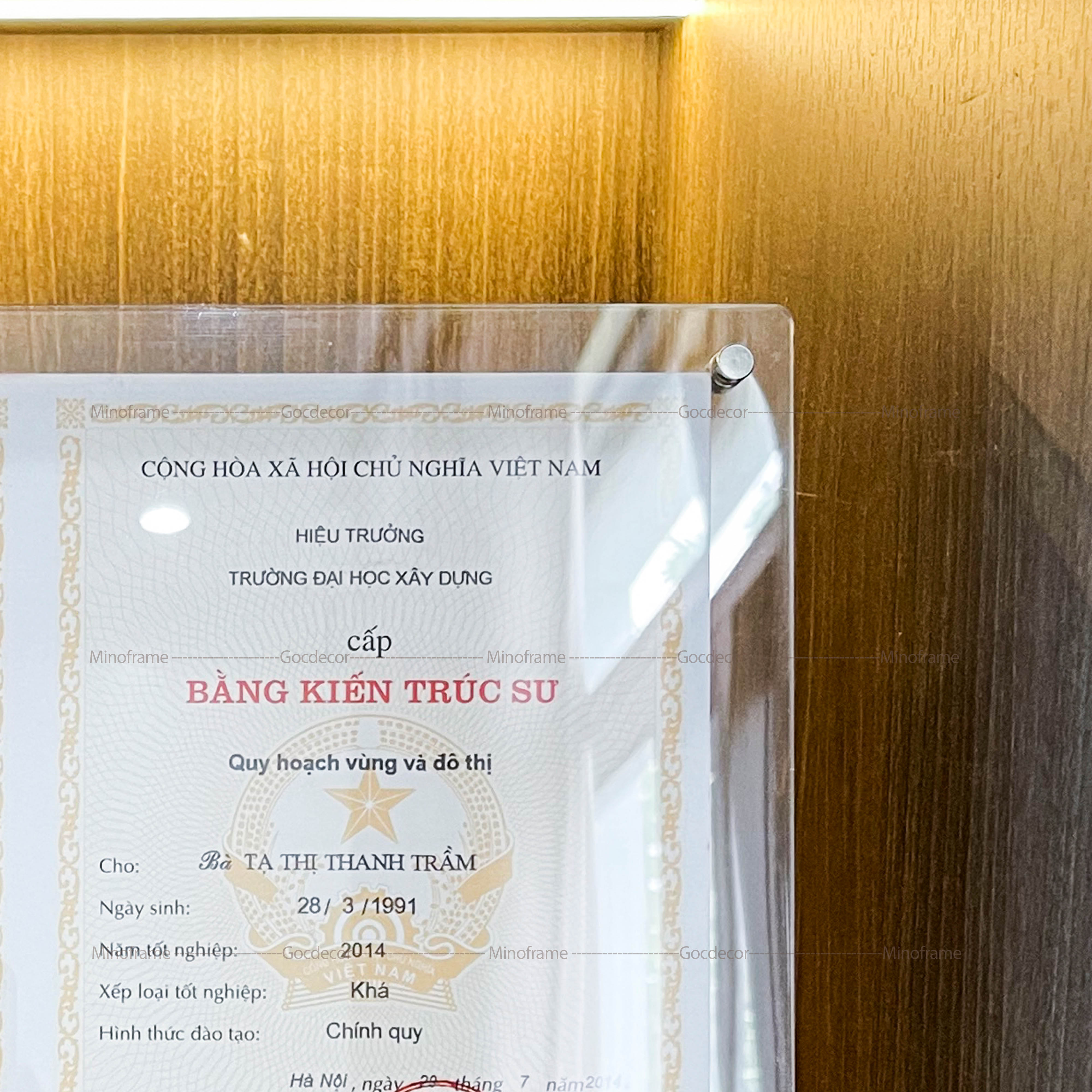 Khung ảnh bằng khen mica A5 bo góc