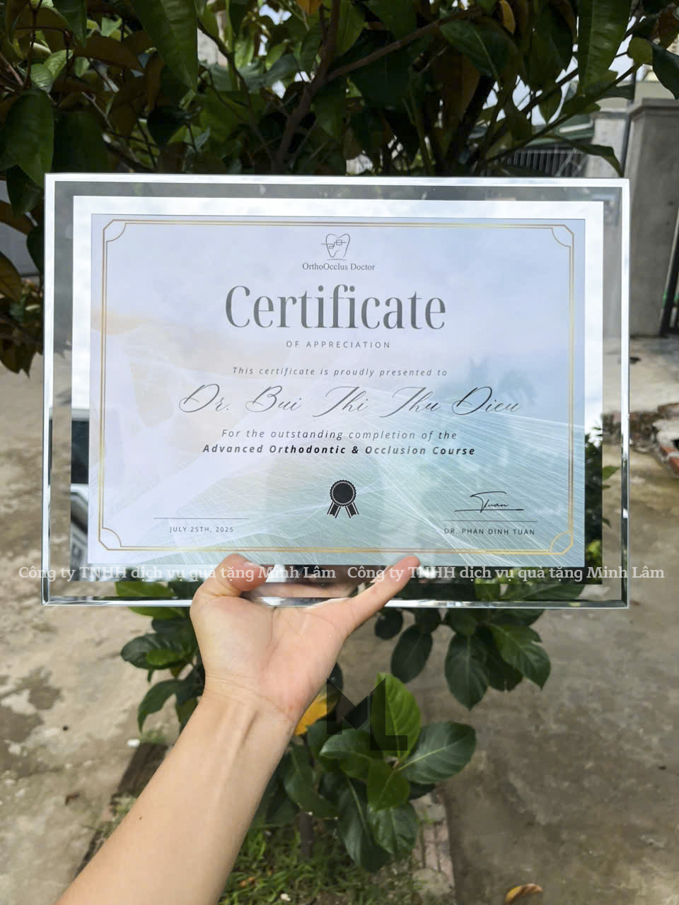 Khung kính tràn viền khổ A4