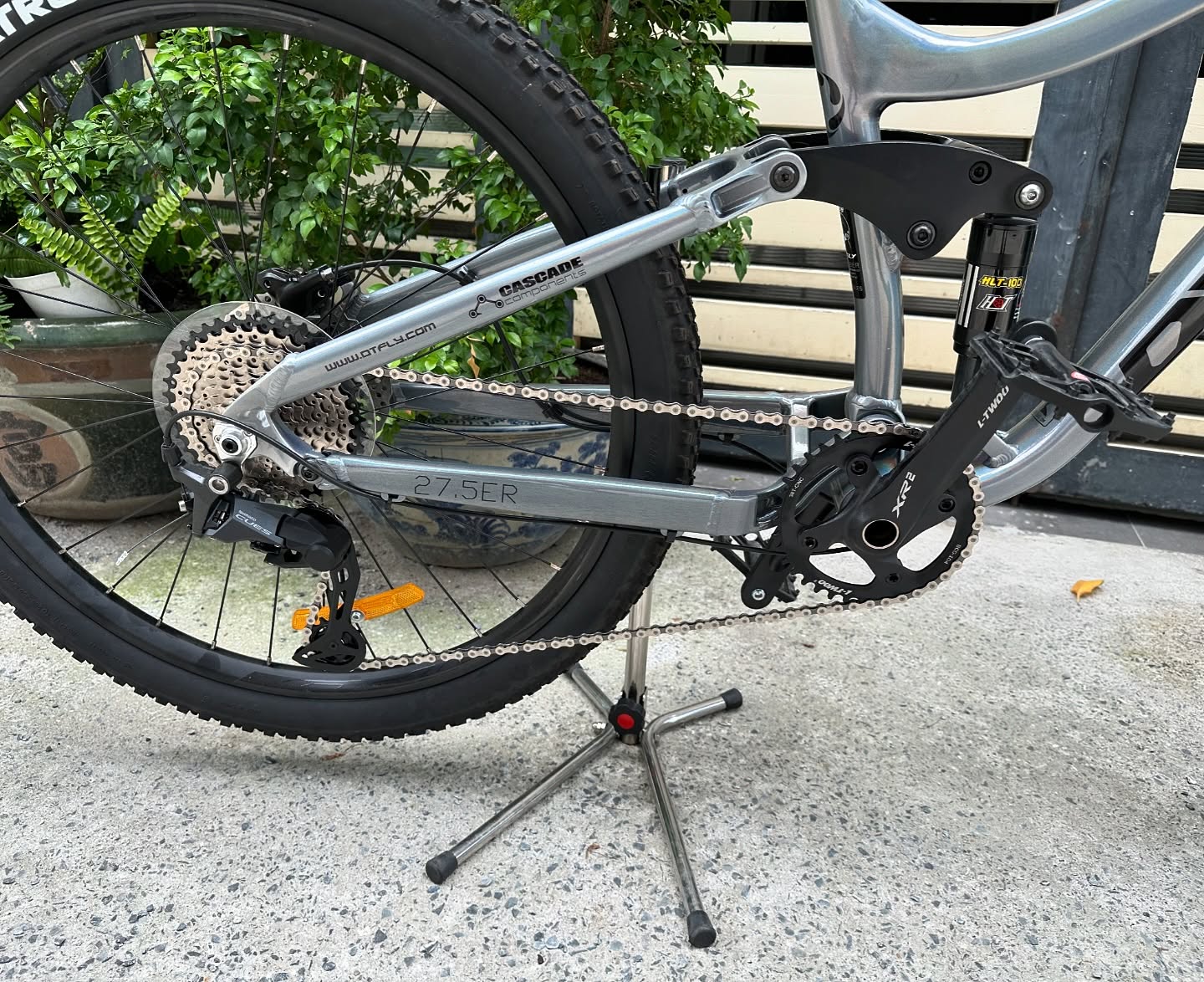 XE ĐẠP DTFLY DROOP MTB OFF-ROAD 2 Phuộc Cực Êm và Đẹp ( 14,Xtr )