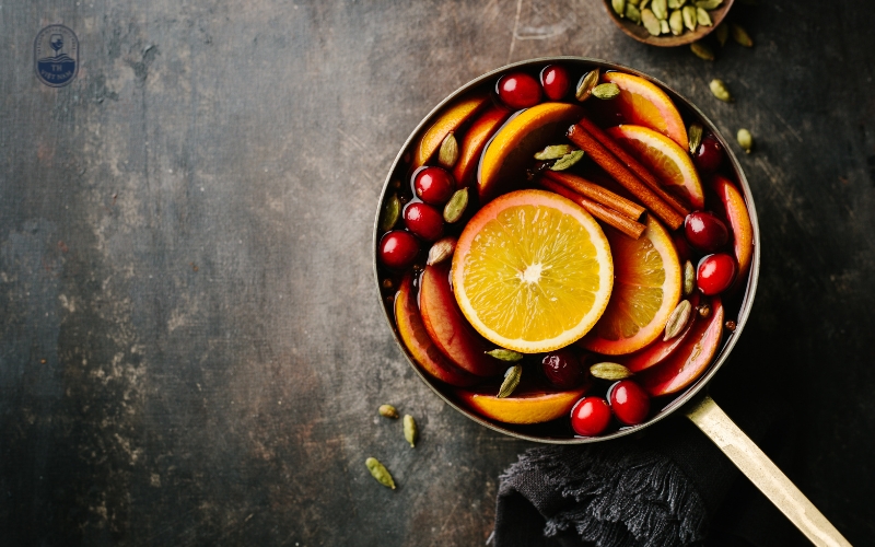 Hướng dẫn pha rượu vang với hoa quả đúng cách