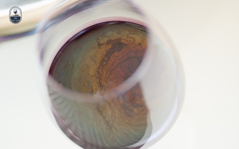 Dấu hiệu nhận biết rượu vang đã hỏng hoặc mất chất lượng